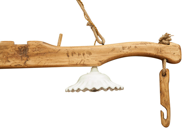 Biscottini Giogo lampadario in legno massello di tiglio finitura naturale .Made in Italy