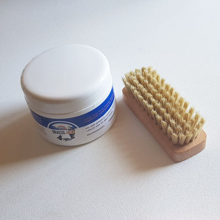 Reflex grasso foca con spazzola setole chiare