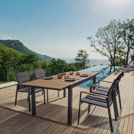 Sedia poltrona "Kubik" da esterno giardino in alluminio verniciato a polvere con dettagli in legno