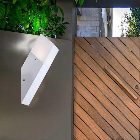 Applique A Muro Obliquo Esterno Attacco E27 In Alluminio Lampada Parete Ip44 B250