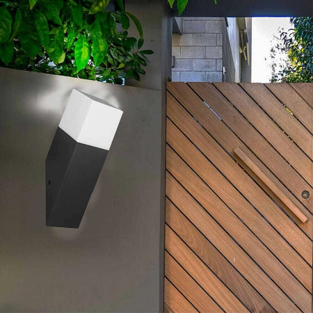 Applique A Muro Obliquo Esterno Attacco E27 In Alluminio Lampada Parete Ip44 B250