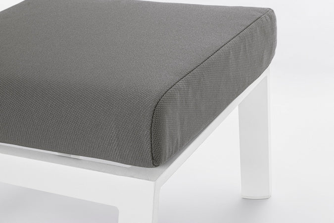 Poggia piedi con cuscino "Kledi" Pouf in alluminio da giardino e veranda