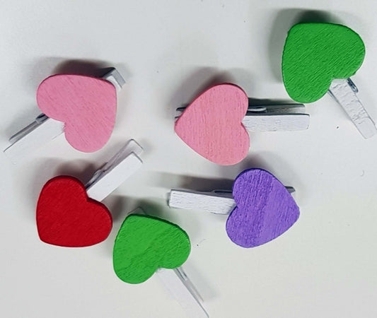 18pz. Molletta 2.5mm Cuore Colorato Legno Bianco Bomboniere Biglietti Compleanno Casa e cucina/Hobby creativi/Materiali per hobby creativi/Forniture per feste/Bomboniere Trade Shop italia - Napoli, Commerciovirtuoso.it
