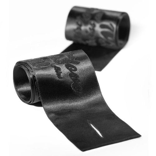 Sexy Manette in Seta Silky Sensual Handcuffs