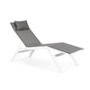 Lettino chaise longue Krion con poggiatesta, struttura in alluminio verniciato per esterno