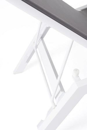 Lettino chaise longue "Krion" con poggiatesta, struttura in alluminio verniciato per esterno