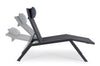 Lettino chaise longue Krion con poggiatesta, struttura in alluminio verniciato per esterno
