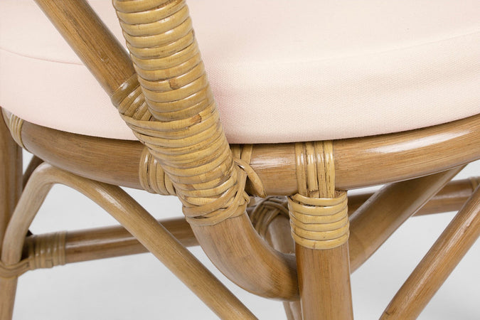 Poltrona "Athina" in rattan con cuscino sfoderabile per arredamento