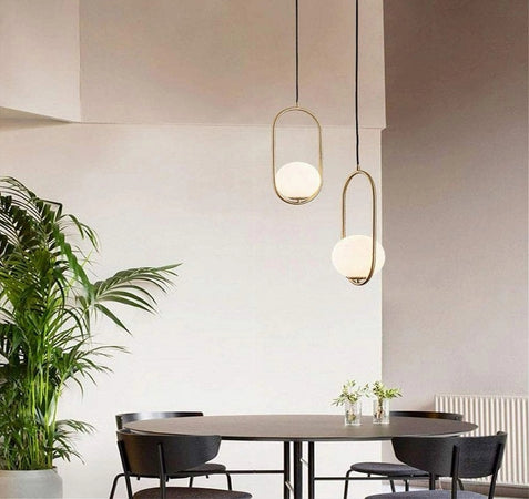 Lampadario A Sospensione Oro Ovale Con Sfera Vetro Attacco E27 Moderna Minimal 32835