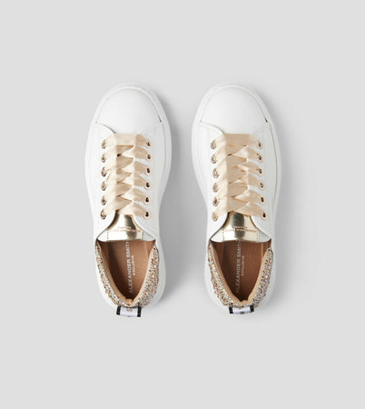 wembley-woman-white-peach (4)