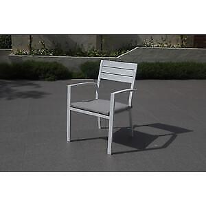 POLTRONA IN ALLUMINIO BIANCO CON CUSCINO 59x58x87 CM PZ. 2