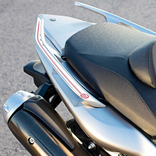 2-ADESIVI-3D-PROTEZIONE-MANIGLIE-TMAX-530-compatibili-x-YAMAHA-T-MAX-2008-2016