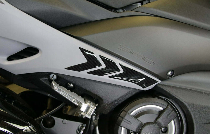 2-ADESIVI-protezioni-PIEDI-PASSEGGERO-in-GEL-3D-compatibili-YAMAHA-TMAX-560-2020
