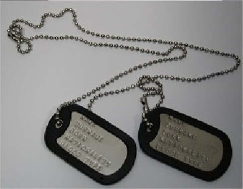 2-PIASTRINE-Militari-Americane-Dogtags-INCISE-con-Macchina-Originale-Graphotype