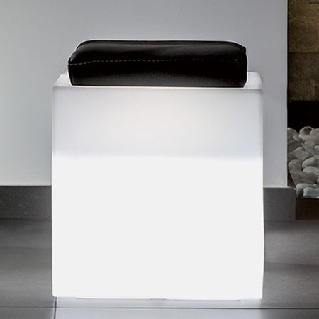 Poltroncina luminosa Square Bright quadrata con led pouf "Made in Italy" per esterno