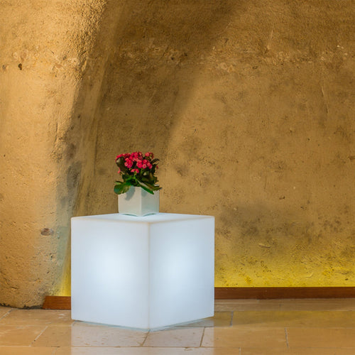 Tavolino da giardino luminoso YouCube Bright quadrato con led decorazione Made in Italy