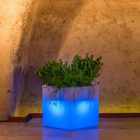 Vaso luminoso Cube per decorazione esterno e giardino "Made in Italy"