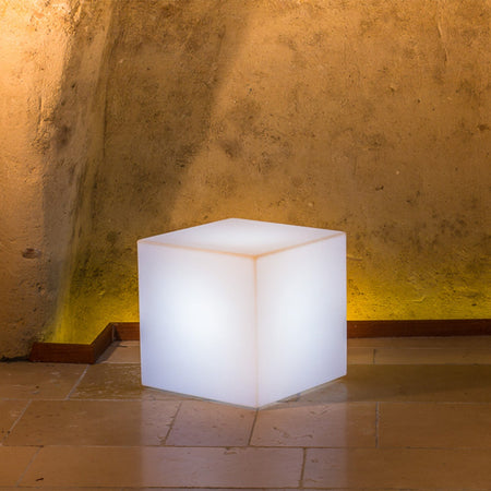 Tavolino da giardino luminoso YouCube Bright quadrato con led decorazione Made in Italy