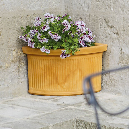 Vaso Angolare Millerighe in resina decorazione per fiori e piante "Made in Italy"
