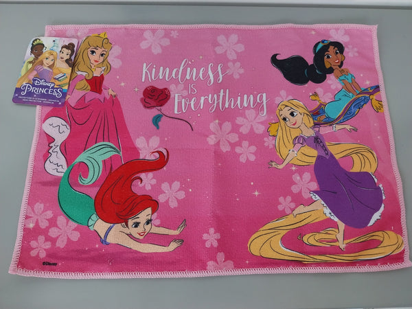 Set Asilo da Bambina con Principesse dei Cartoni "Forever Princess" 5 Pezzi: Zaino Tovaglietta Borraccia Bicchiere e Porta Merenda