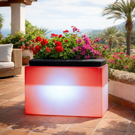 Poltroncina luminosa Roomy Bright con led pouf "Made in Italy" per esterno