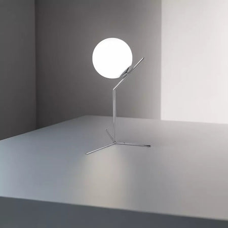 Lampada Scrivania Ramo Con Sfera E27 Argento Lucido Luce Tavolo Minimal Led 10236