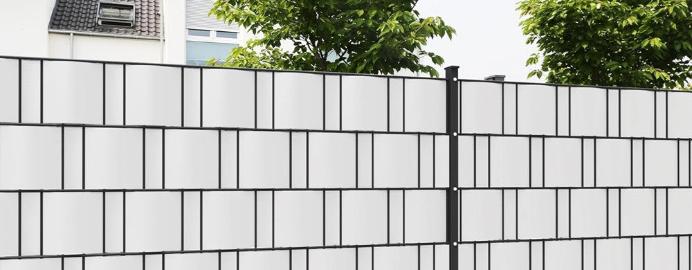 Frangivista Rotolo Bianco Pvc Per Balconi Ringhiere Recinzioni Protezione 19cmx35mt 54561