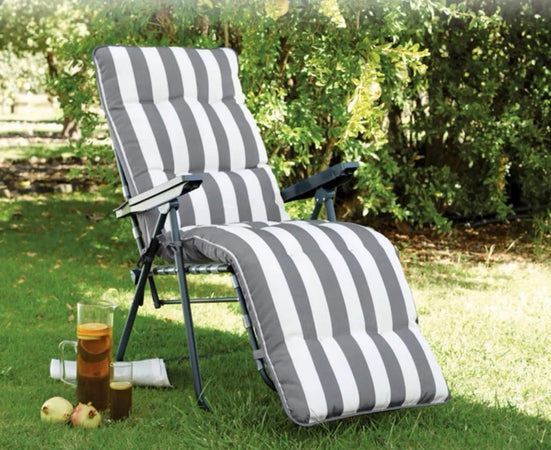 Sedia A Sdraio Con Cuscino Imbottito A Righe Bianca Grigia 73x60x102 Cm Poltrona 512003