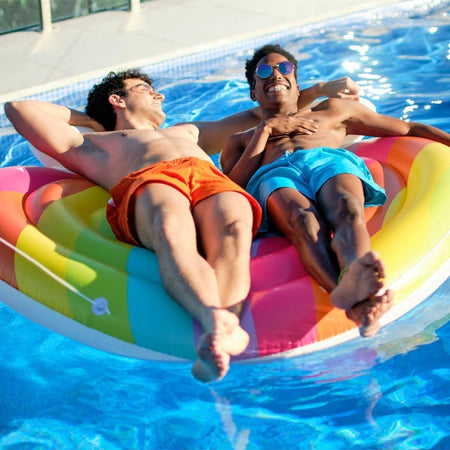 Materassino Isola Gonfiabile Galleggiante Fashion Rainbow Forma Cuore Multicolore 43722