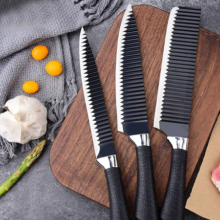 Set Di Coltelli Da Cucina In Acciaio 6pz Manico In Silicone Con Motivo Ondulato Nero