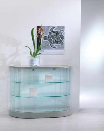 Vetrina espositiva bassa con due ripiani e rotelle a scomparsa nella base cm. 112x38x87h