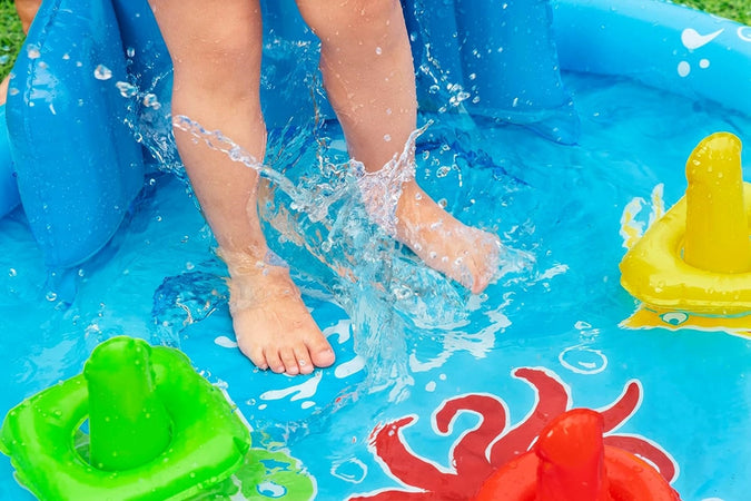 Piscina Gioco Gonfiabile Lil Seashapes Con Schienale Tetto Bimbi +6 Mesi Giardino 52568