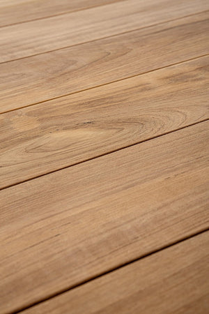 Tavolo "Cameron" con struttura in alluminio, piano in teak