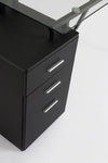Scrivania Charlie ad angolo, con cassettiera, piano in vetro, da 150.5 x 80 x 75h cm