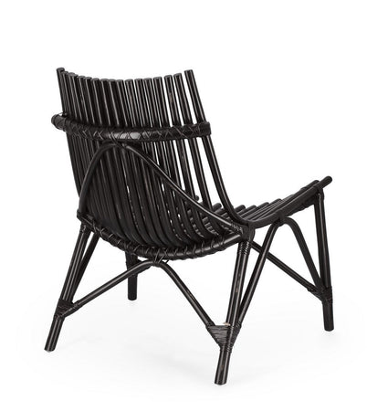 Sedia Lounge "Menendez" in rattan, finitura a base di nitrocellulosa