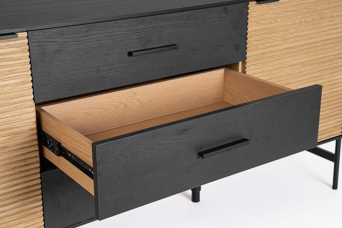 Mobile credenza "Allycia" in mdf-legno di frassino, gambe in acciaio, per interno
