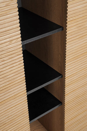 Mobile credenza "Allycia" in mdf-legno di frassino, gambe in acciaio, per interno