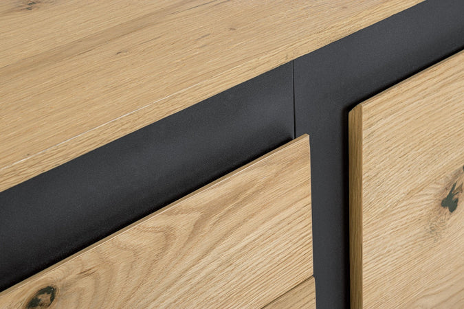 Credenza "Stanwood" con 3 ante e 3 cassetti, in mdf, finitura in rovere