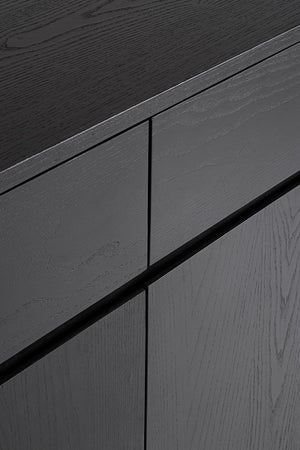 Mobile credenza "Widald" in mdf-legno di frassino, gambe in acciaio, per interno
