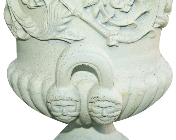 Biscottini Vaso diam.57xH80 cm con base L44xPR44xH69 cm in fusione di ghisa Stabile