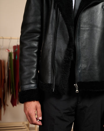Chiodo Alberto - Chiodo Uomo Nero in Vero Montone Shearling con Pelo Nero