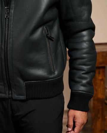 Carlo - Bomber Uomo in Shearling Nero con Cappuccio