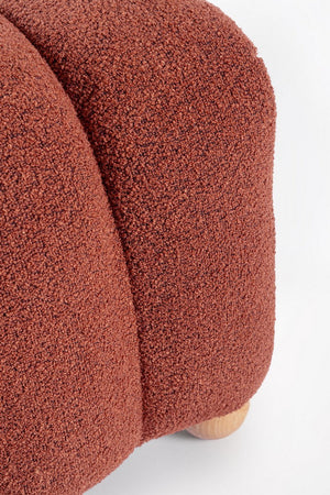Panca "Zora" struttura in MDF rivestimento in poliestere effetto boucle'