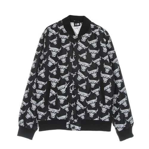 NEW ERA Giubbotto Bomber Uomo Nba All Over Print Distressed Logo Bomber Jacket Chibul Black da uomo
