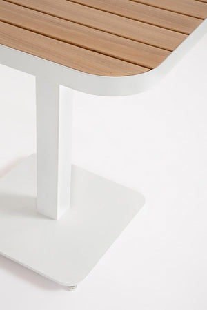 Tavolo "Belmar" struttura in alluminio verniciato a polvere piano effetto legno per arredo casa