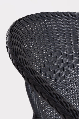 Poltrona "Allis" con braccioli, struttura in rattan, impilabile, per esterno