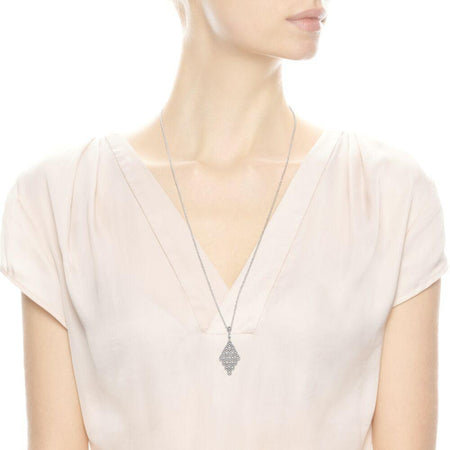 Collana con pendente chandelier a goccia scintillante