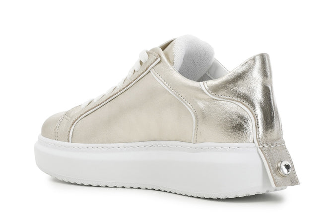 SNEAKERS IN PELLE METALLIZZATA CON STELLA