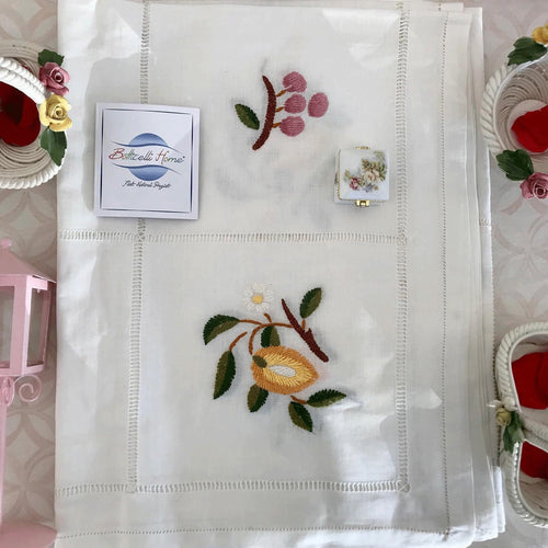 Servizio da Tavola Botticelli Home Varie Misure in Misto Lino Ricamato a Mano Fruits
