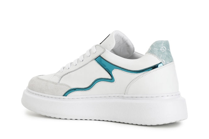 SNEAKERS IN PELLE CON DETTAGLIO SPECCHIO